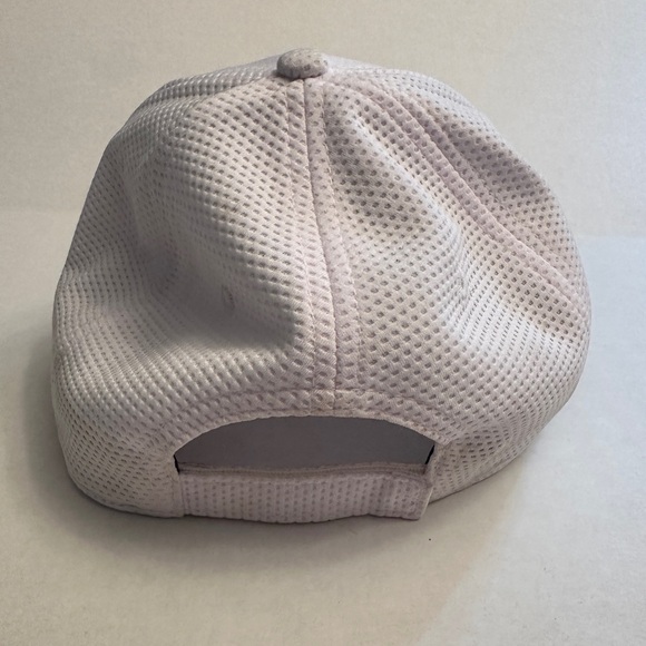 CBS Sports Men’s Adjustable Golf Hat Cap White With Green Stripes Logo - Picture 3 of 5